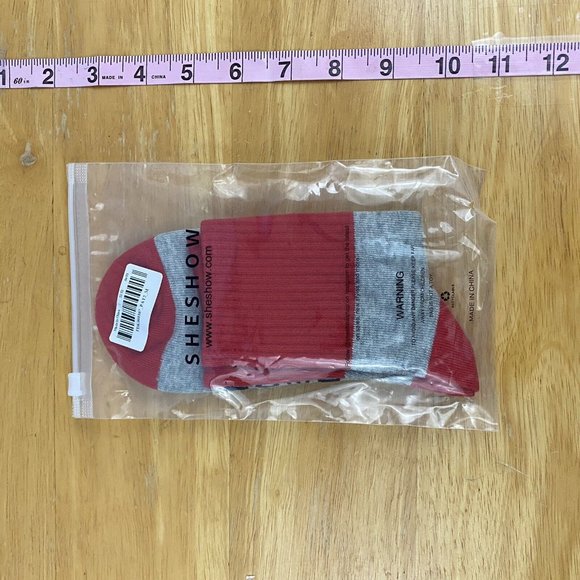 Womens Funny Socks Please Do Not Disturb I’m Watching Grey's Anatomy - Picture 2 of 2